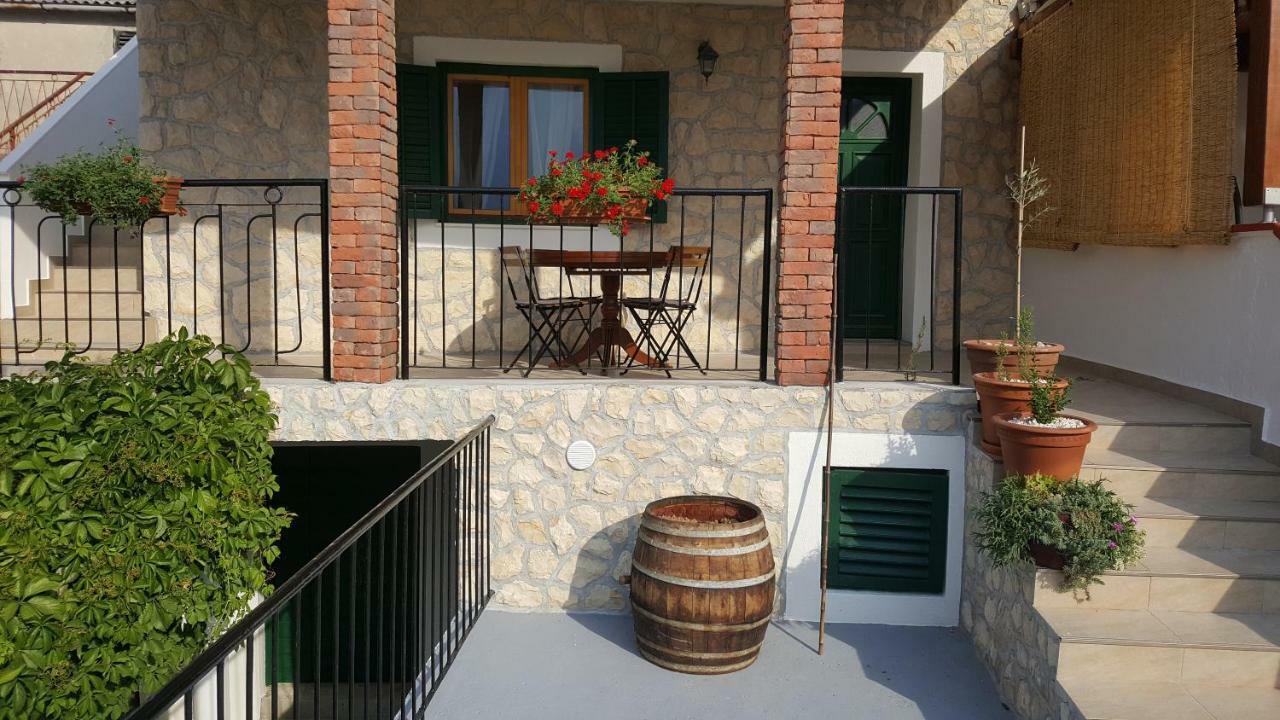Apartment Cernesa Razanac Ngoại thất bức ảnh